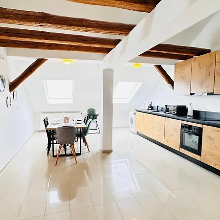 Stylisches Mit Weitblick Апартаменты Пфорцхайм